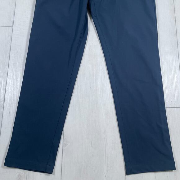 Lululemon Pants Men's 33x31 Navy Classic Fit Golf Commission Performance - Picture 3 of 12